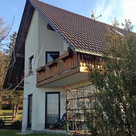 Familie Lang Апартаменты Пирна